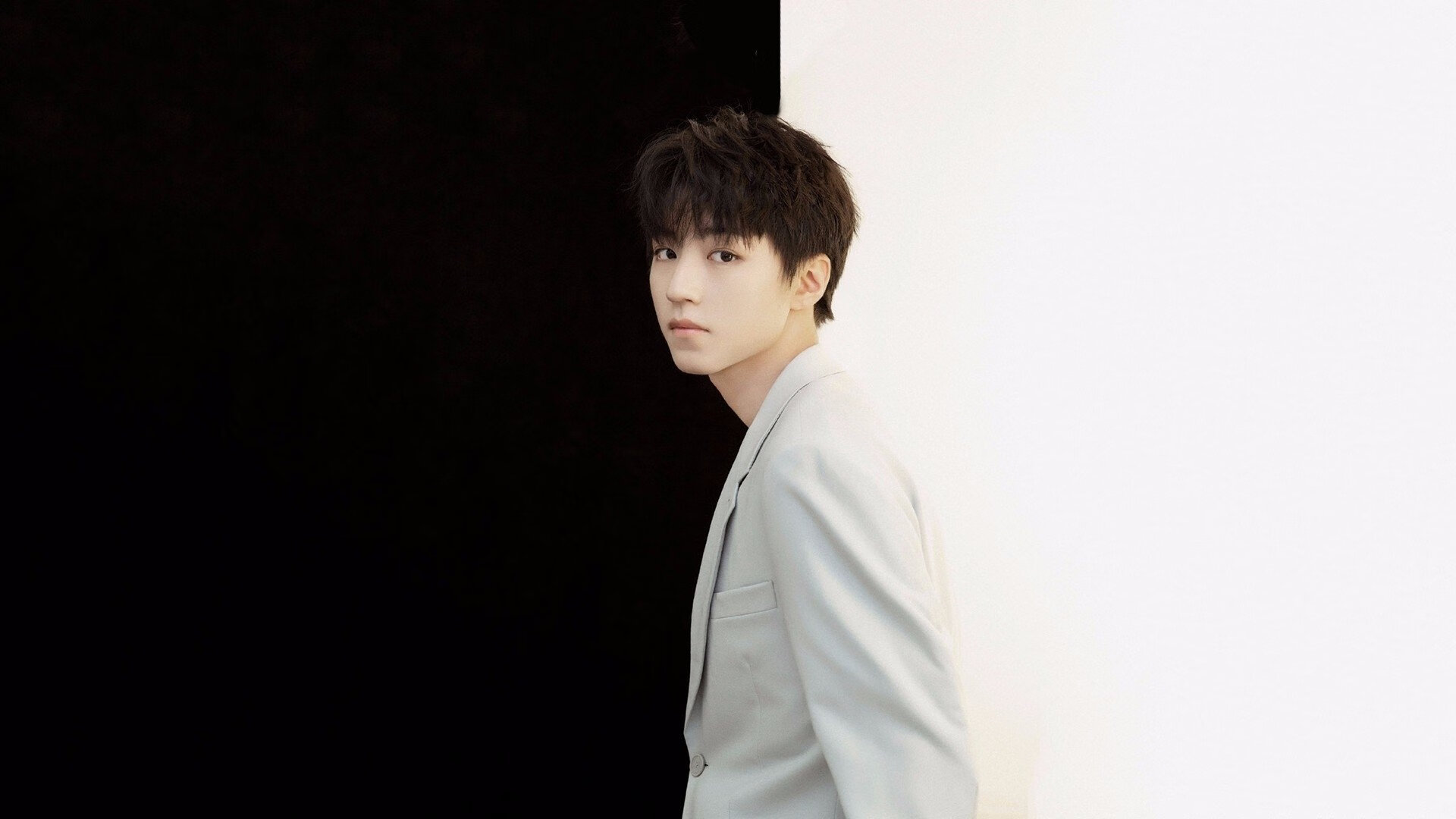 开云体育中国-奇才提前终结悬念，湖人黯然退场；伦纳德稳定输出，诠释巨星本色